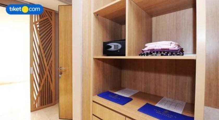 Hotel The Rinra Makasar Zewnętrze zdjęcie