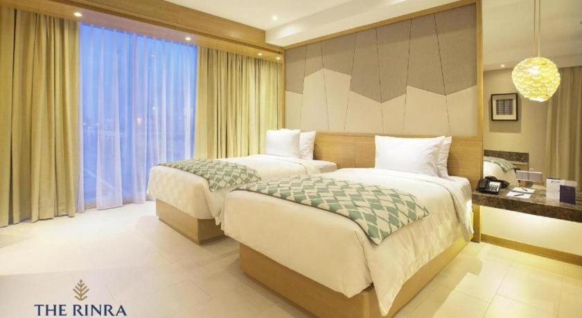Hotel The Rinra Makasar Zewnętrze zdjęcie