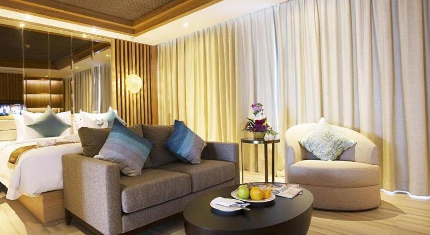 Hotel The Rinra Makasar Zewnętrze zdjęcie