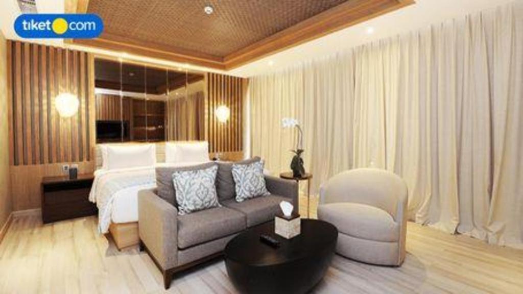 Hotel The Rinra Makasar Zewnętrze zdjęcie